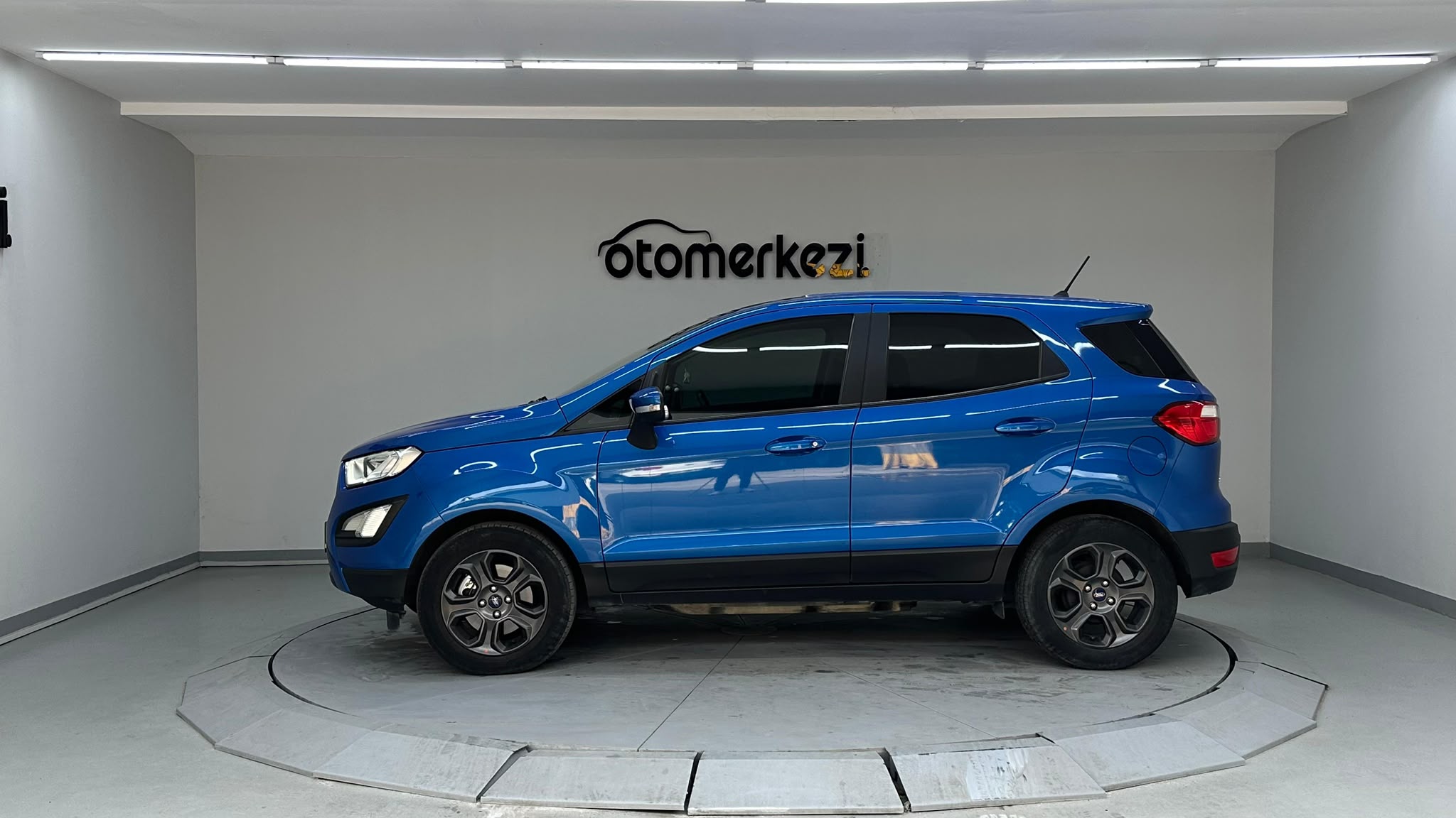 FORD ECOSPORT 9